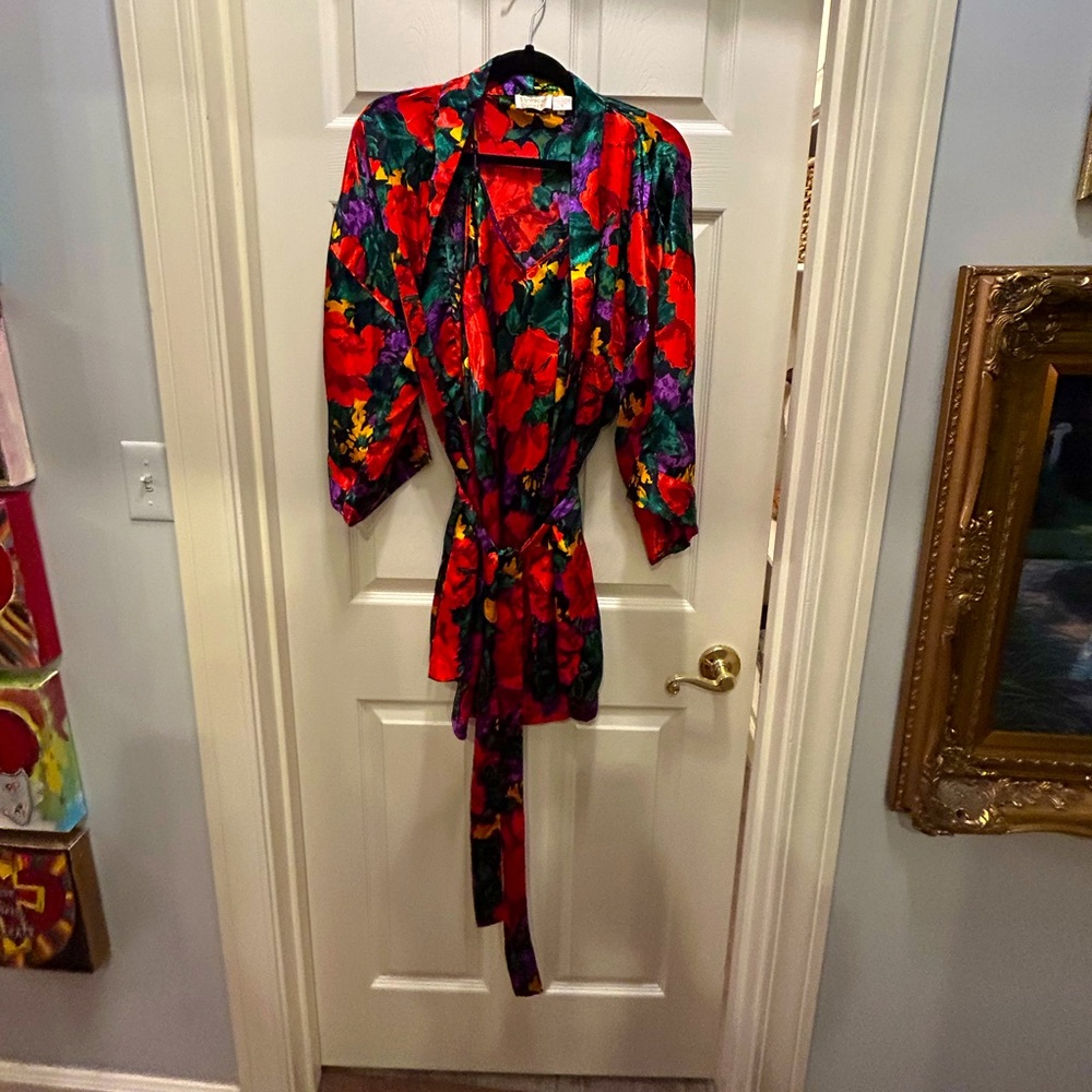 Victoria’s Secret- Floral Gown and Matching Robe- Size Medium